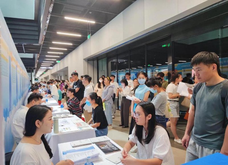 2025"最难就业季"应届生求职国际学校,招聘"内幕"一定要懂!